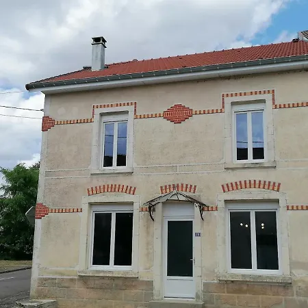 Semesterbostad Maison De Village Confort